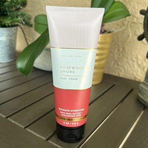 Bath and Body Works body cream Rosewood and Smoke